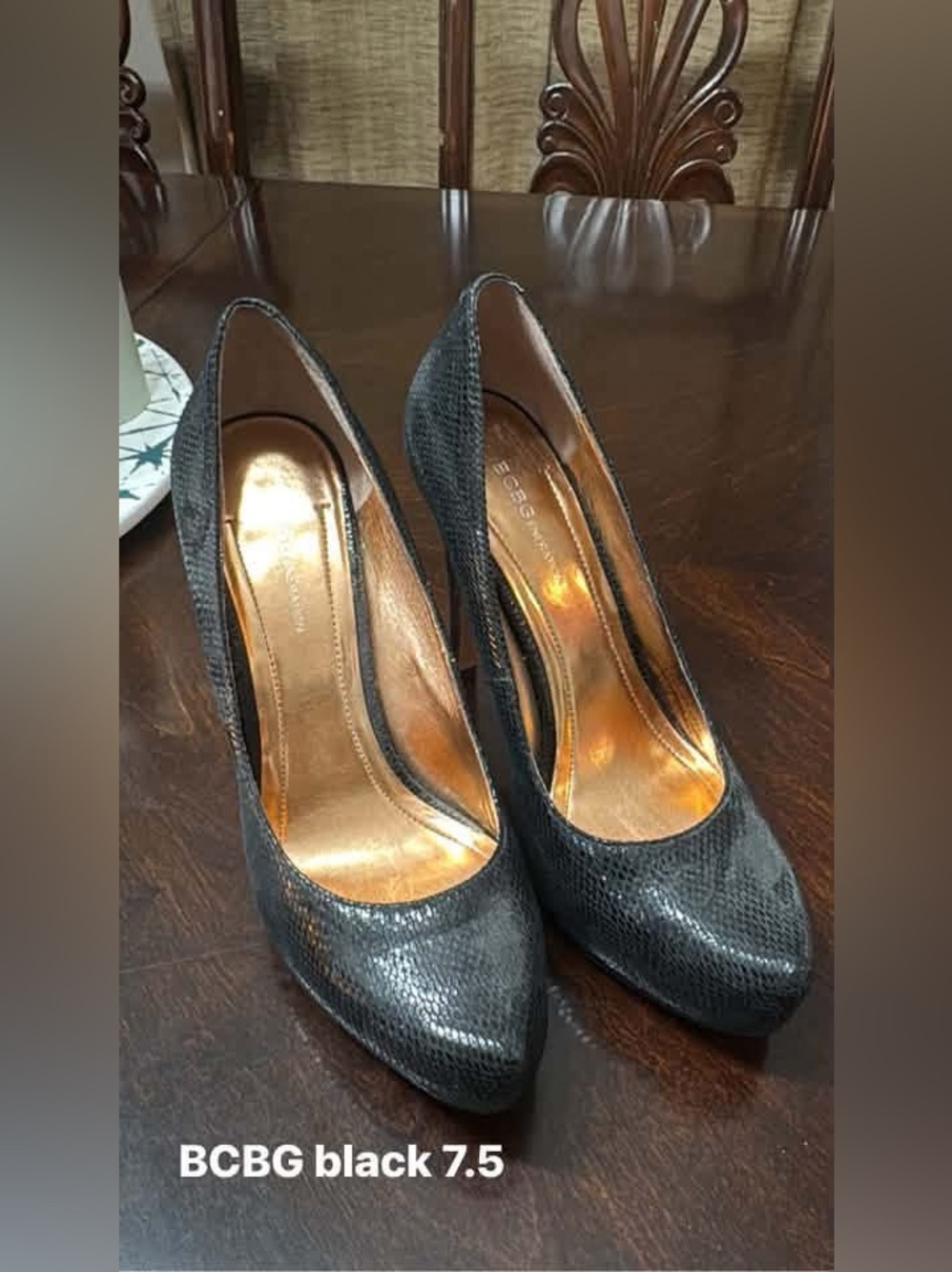 BCBG Black Textured Pointed Toe Stiletto Pumps
